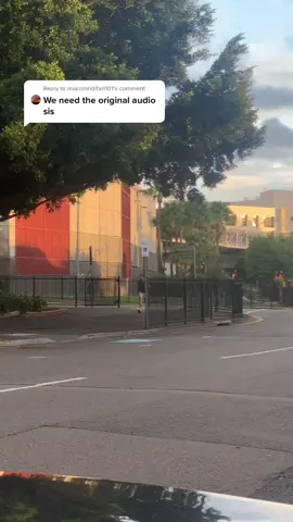 Reply to @miaronaldifan101 my friend filmed this of her bf lol