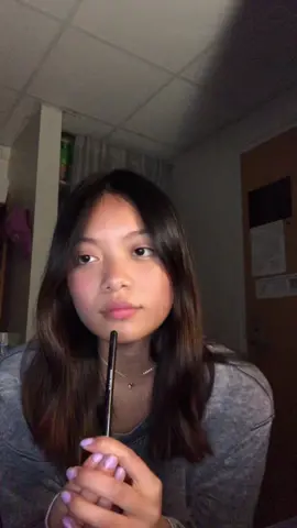 makeup brush microphone (halo by beyoncé)