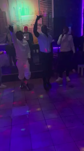 #blackboyo0 @dfaguimba @bovann #teamgutelaune