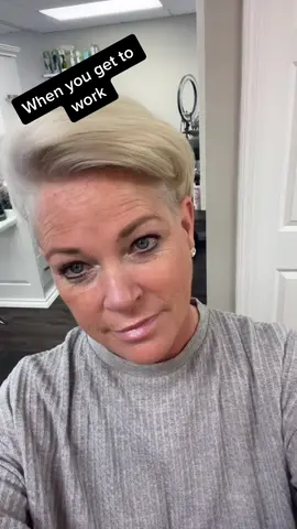 Where is everyone 😩#fyp #fypシ #workbestie #MomsofTikTok #salonlife #yeahithinkimgonnaleave