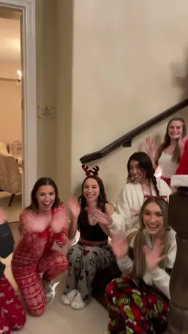The Suite Life of Alpha Chi Omega!!❤️💚 Happy Holidays! #ttuaxo #ttu #xoxoaxo