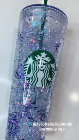 #giveaway #snowglobetumbler #eyeglasess #optometry #opticianlife #ophthalmology