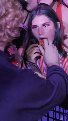 🌹🍓🌹🍓🌹🍓🌹🍓 🌹🍓disclaimer: everyone is vaxxed I require it at shows