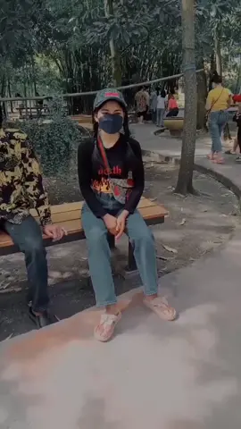 #สาวลาว