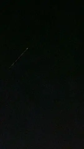 LUCES EN EL CIELO 🤯✨ #ovni #satelite #luces #ufo #extraterrestres #metafisica #cielo #estrellas #stars #apocalipsis #biblia
