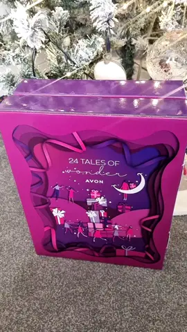 Days 8 & 9 of my #beautyadventcalendar  #avonuk #tedbaker #Christmas #adventcalendar #unboxing