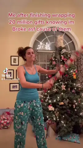😂reposting just in time #DoTheJuJu #ShareTheMagic #PawlidayPics #fyp #christmas#wrapping#presents