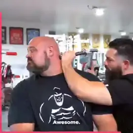 4 time world's strongest man Brian Shaw gets hammer naprapathy #chiropractor #strong #worldstrongestman #shaw #crack