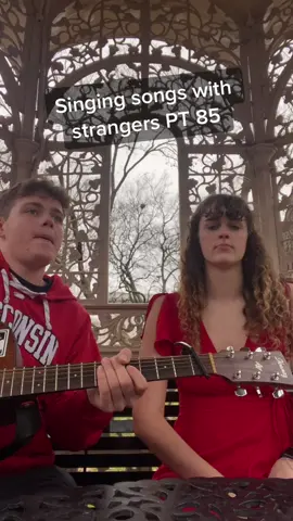 ITS THAT TIME OF THE YEAR🎄🎅🏼! @mattie ty for this request #christmas #duet #mistletoe #justinbieber