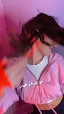 #ad Living my French shampoo commercial dreams with @Klorane  - made w/ oat milk, vegan, sustainable & makes my hair so happy