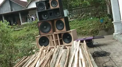 Cek