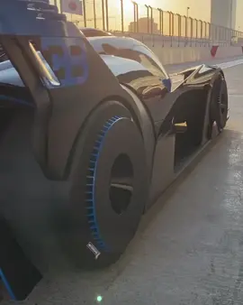 The Bugatti Bolide ready to attack the track! #bugatti #bolide #hypercar