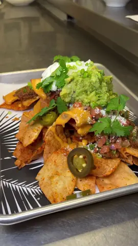 Loaded Nachos from “BH Burger Bar” in Bal Harbour, FL! 😍🌮🧀🥑 #foodyfetish #nachos #nacho #cheese #guac #chips #mexicanfood #stregishotel #comfortfood