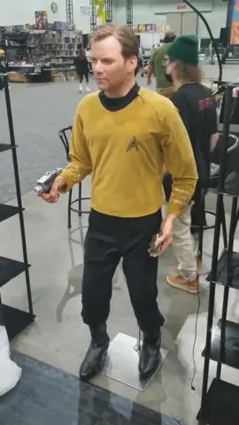 The only known Young Kirk statue #startrek #captainkirk #williamshatner #fx #spock #trekker #sfx #foryou  #foryoupage  #cosplay