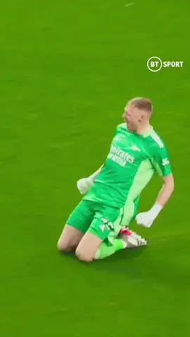 Aaron Ramsdale's goal celebrations are quality 😆 #arsenal #ramsdale #goalkeeper #PremierLeague #football