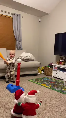 Told mama, like the great Ken Griffey said “you can’t teach that swing, let it go”  🤷🏼‍♂️ #brokentv #OhNo #toddlersoftiktok #baseballboys #fyp