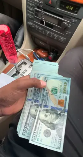 Ileen jcl aadaa abuuro 💰🤑 #money  #somalitiktok #somalitiktok12