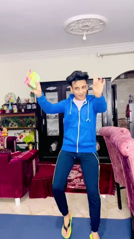 لما ابوك يقولك كل اندومي 🍜😂😂 روحوا الانستجرام اخر الاخبار هناك واليوتيوب شوفوا اخر فيديو هناك ♥️#القيصر