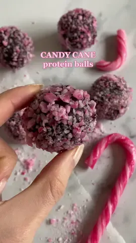 candy cane protein balls 💗❄️✨ #recettenoel #recettedenoel #dessertnoel #proteinballs #proteinballsrecipe #snackhealthy #pourtoi
