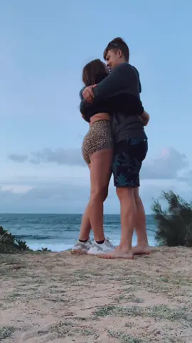 him in the beginning😂💙 #fyp #couples #hawaii