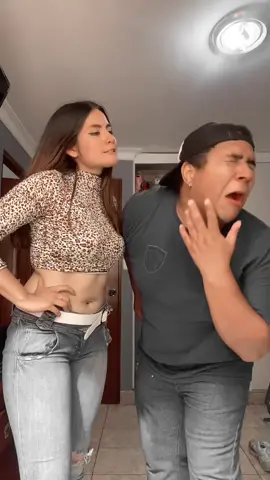 DÓNDE ESTABAS ANOCHE?🤬 @elnero_edu / #peru #humor #comedia #pelea #pareja #viral #cachetada #deborahgeldres #elneroedu #fyp #parati