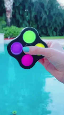 Who luvs fidgets #ferandmau #fidgets #fidgettoys #fidgetspinner #simpledimple #fyp #trending #oddlysatisfying #foryou
