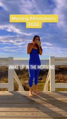 Waking Up In 2022 Like #morningaffirmations #beachhouse #floridalife #morningboost #morningvibes #routine #journaling #whatsgoingon #positivevibesonly