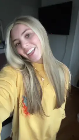 a little blonde moment