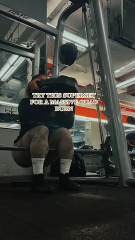 Massive Quads #legday #squats #GymTok #fitnesstips #foryou
