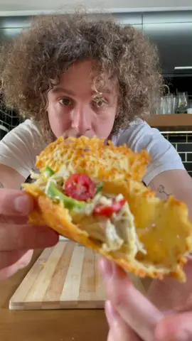 Crunchy de queso con cosas.