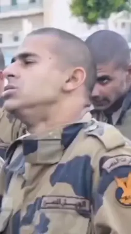 تدريب أبطال الصاعقة المصريه