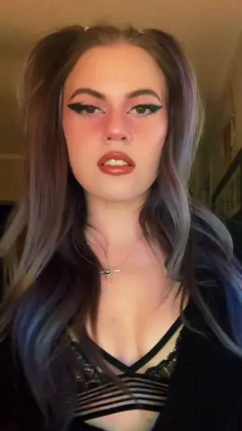 I am feeling this look 🔥#makeup #transition #alttiktok #altgirl #alternative #trending #aries #aries #purplehair #purplehair