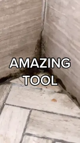 It worked so well 🙏😲 #showercleaning #CleanTok #cleaning #cleaningtiktok #showercleaner #amazingtools #amazingcleaning #oddlysatisfying #fyp #homitt