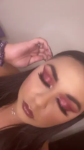 New year , new look ✨ #makeuptutorial #makeupartist #AnimalLover #PutMeFirst #softglam