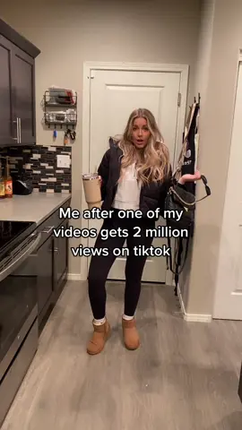 See mom dropping out of college ✨worked✨ for me #viraltiktok #viral #viralvideo #la #famous #famoussquad #boujee #trendy #materialgirl