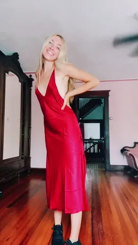 Lady in redddddd #isntshelovely