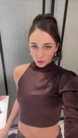 why am i obsessed with this sound?  #bellahadid #nyc #newyorkcity