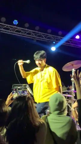 หล่อเกินต้านนนนน  #กนกโว้ย #แหลม25hours #พี่แหลม25hours