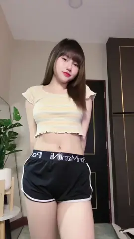 ว้าวดูพุงนั่นสิ้ #ละมอย #พุงน้อยๆ #เต้นไม่เป็น