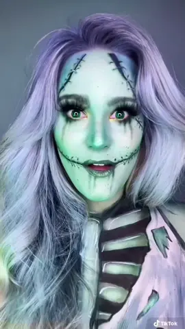 Heres a draft for you 😘 #fyp #creativemakeup