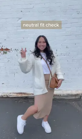 whole fit: @abercrombie bag: @polene_paris shoes: @Nike