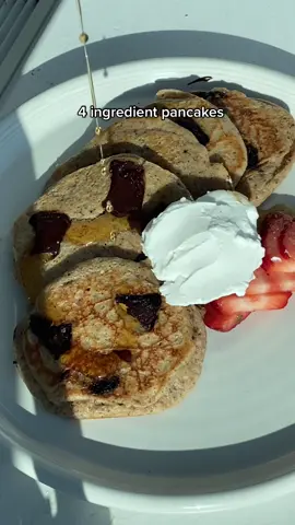 If you’re reading this go make yourself a yummy breakfast !! 🥞 @Purelyelizabeth