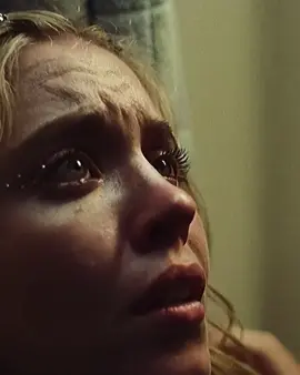 This scene…the way she looks at him #euphoria #sydneysweeney #euphoriaseason2 #euphoriaclips