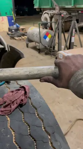 That’s one way to prevent a leak!! 🤣🤣  #fyp #mechanic #peterbilt