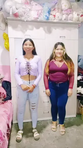 con el avióncito 👯‍♀️💖#mejoresamigas #fypシ #parati #frieds #viral #xyzbca #fyp #trend #amigas🤞🏻💕 #baile  @milaylujan