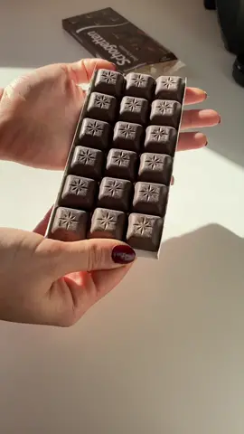 #asmr #chocolate #schogetten #darkchocolate #foryoupage