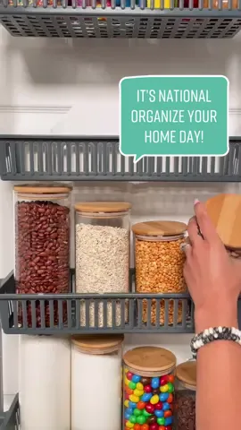 Celebrating #organizeyourhomeday with a few #declutteringtips for your space. 😉✨ #CleanTok #organizetok #fyp @nicolehickltv @getneat_withlisa