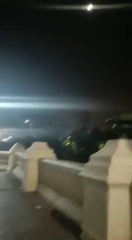 caminata nocturna  después de un concierto 🙏✨ puente grau- Arequipa 😌☺️ luna bella 🌝🌃☪️
