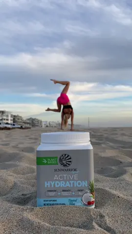 Sunwarrior plant based protein is my go to for energy!! #power #strength #protein #proteinpowder #hydration #Fitness #fitgirl #energy #handstand