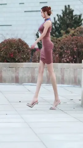 #chinesegirl #longlegs